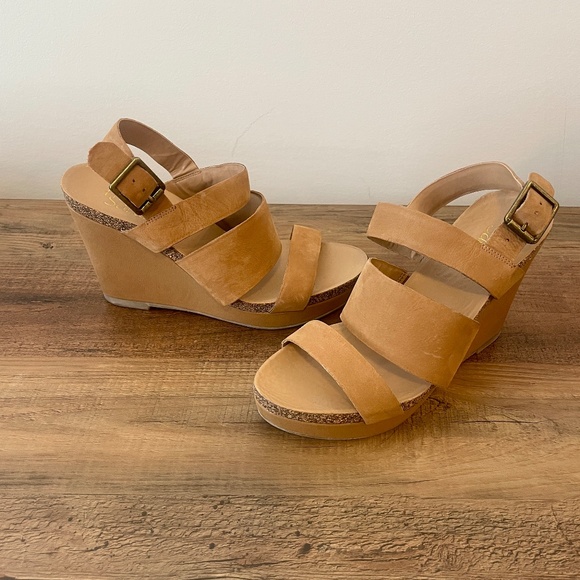 Franco Sarto Wedge Sandals, Size 7, Taupe, leather (Suede), VGUC, 3 1/2" heel - Picture 10 of 10
